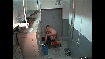 play Mujeres con coño pequeño y estrecho teniendo sexo en el baño xnxx