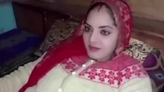 play El coño apretado de Bhabhi Lalita de 18 años tiene un acabado cremoso en la sesión de sexo hardcore