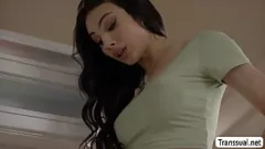 play Shemale Action Anal: Syren de Mer y Ariel Recurre