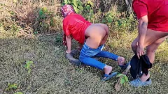 play Latina Babe wird grob im Wald gefickt