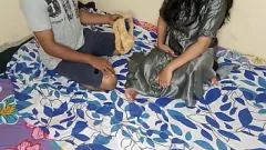 play Demi-soeur attrapé des vêtements se fait crener dans un levrette intense